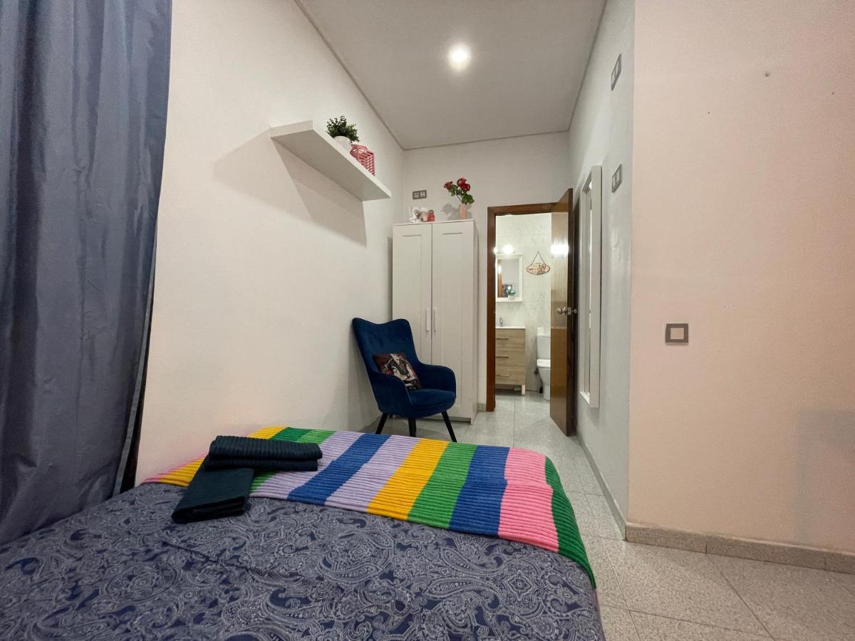 Plaza Universidad Rooms Барселона Экстерьер фото